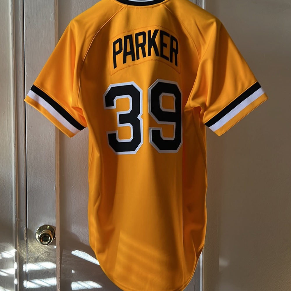 Pittsburgh Pirates Jersey - Picture 2 of 5